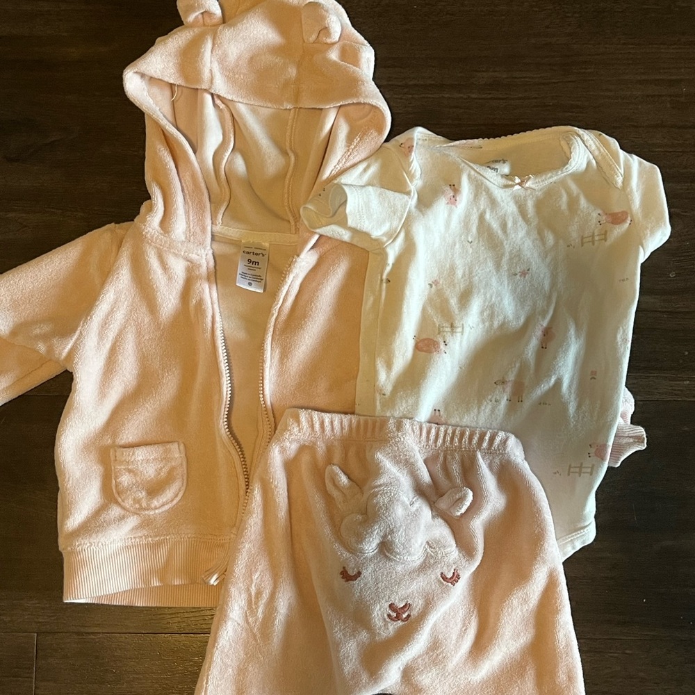 CARTER’S BABYGIRL SET